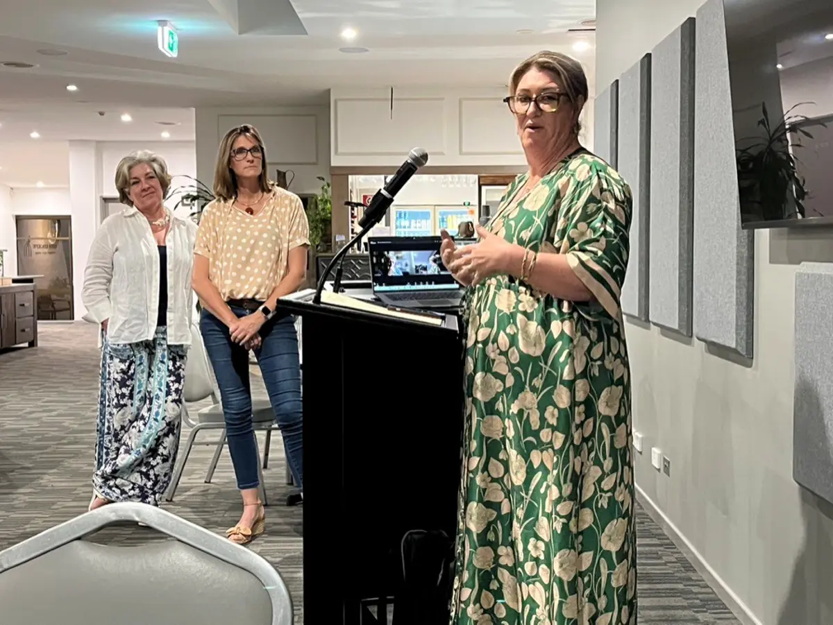 Insert image caption here!