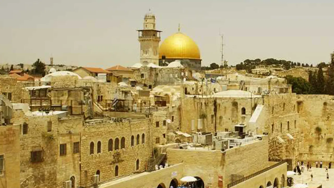 Grounding the Bible in the Holy Lands