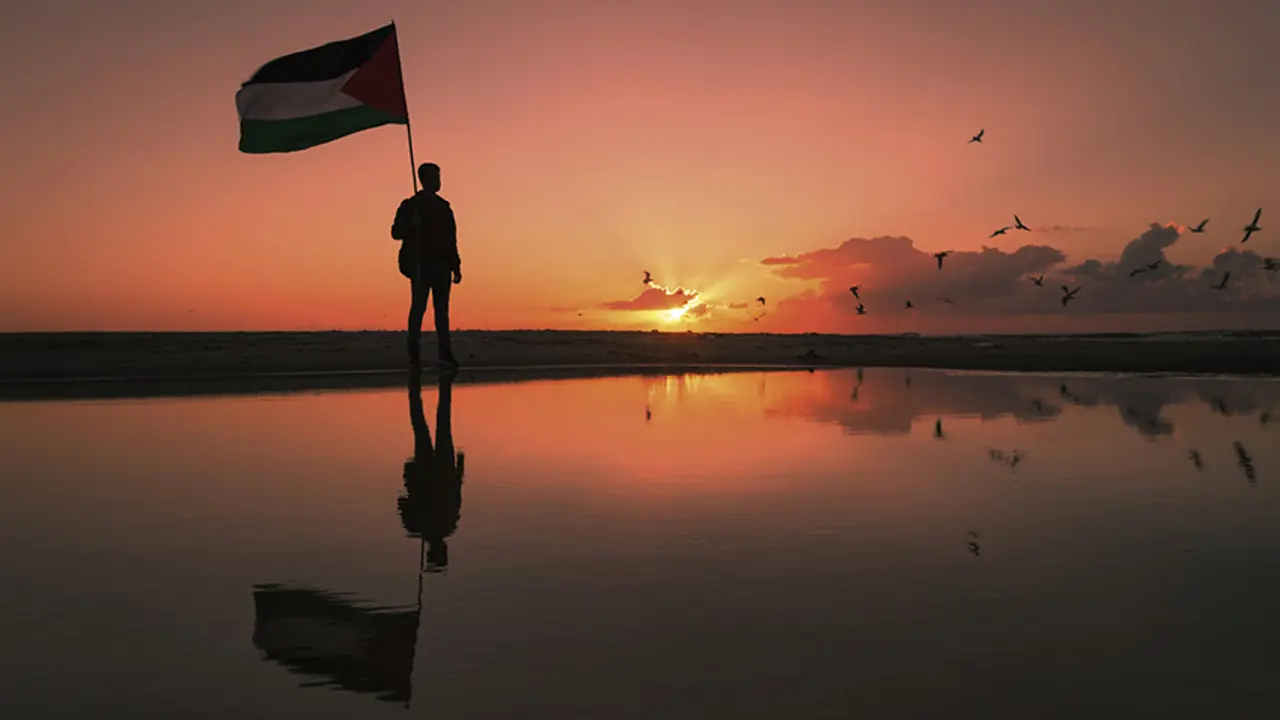 Hamas Releases 20 Israeli Hostages as Cease-Fire Brings Fragile Relief