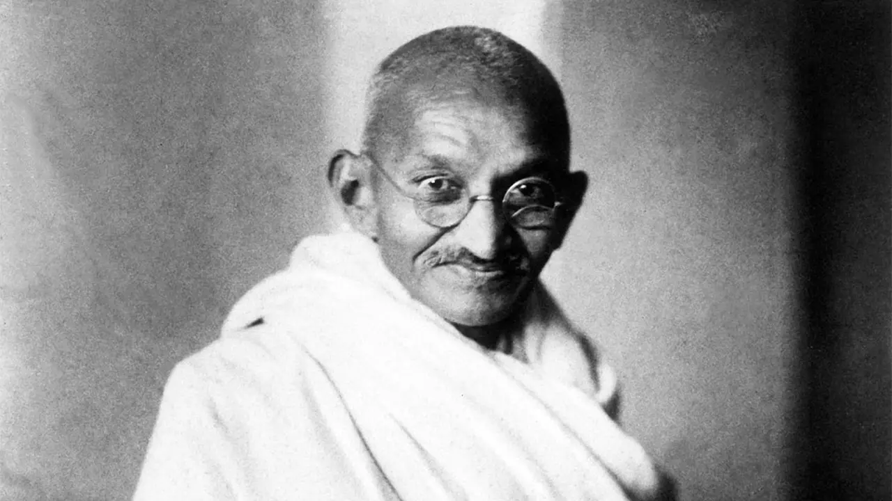 What would Gandhi say about Ukraine?