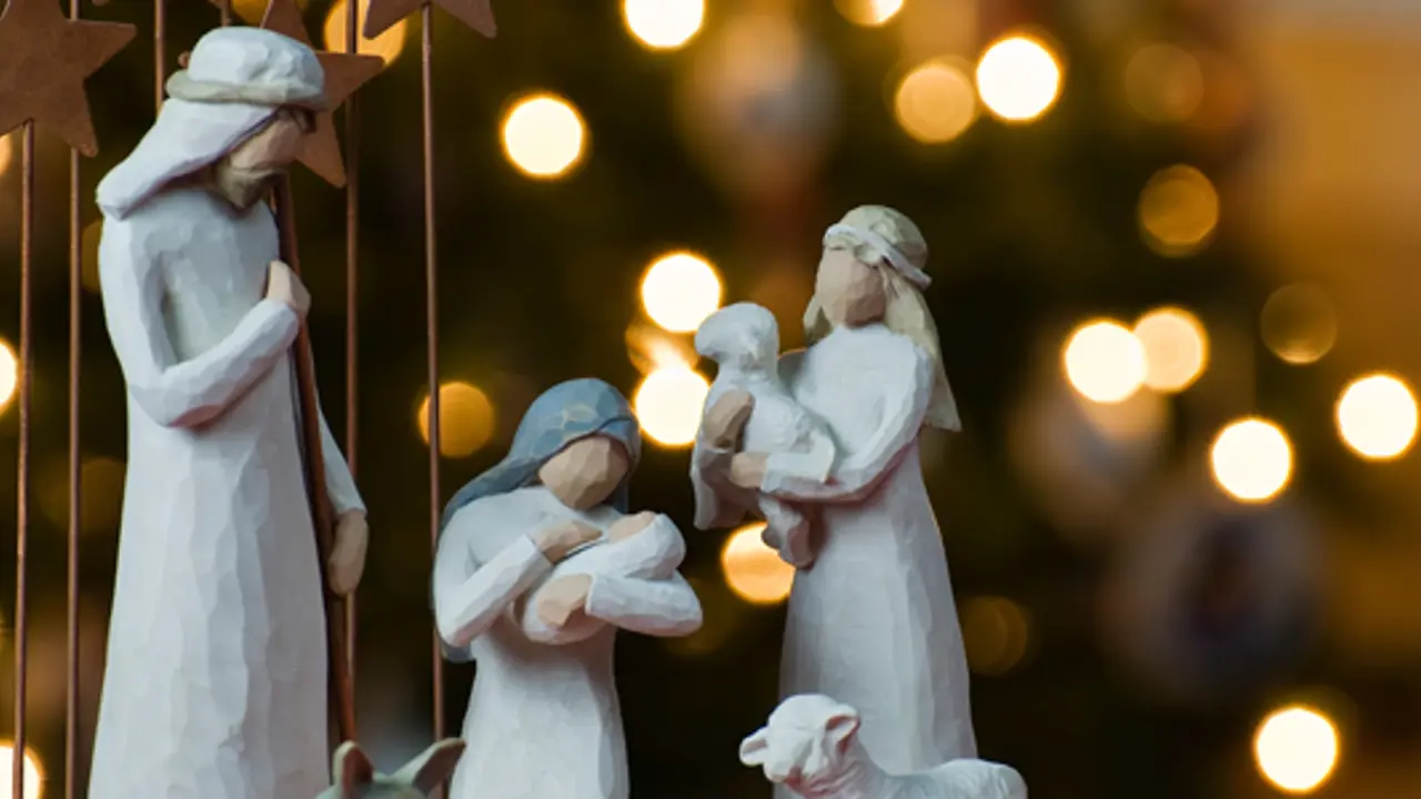 Glory to God in heaven, and peace on earth!